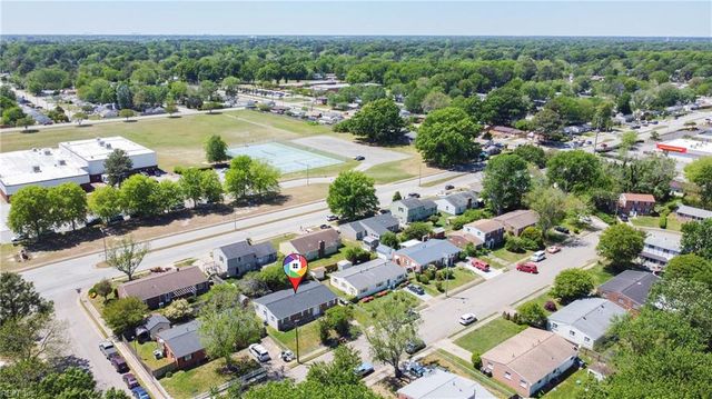 1903 Demetro DR, Hampton, VA 23663