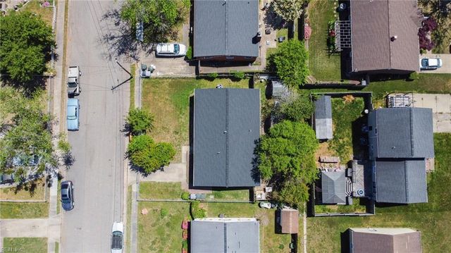 1903 Demetro DR, Hampton, VA 23663