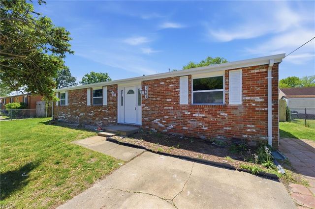 1903 Demetro DR, Hampton, VA 23663
