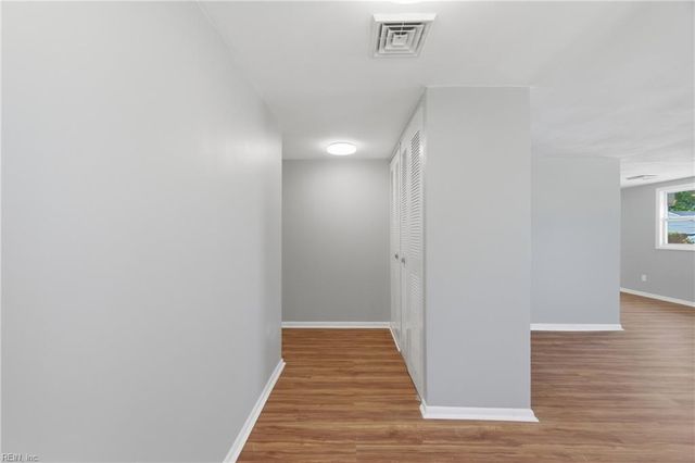 1903 Demetro DR, Hampton, VA 23663