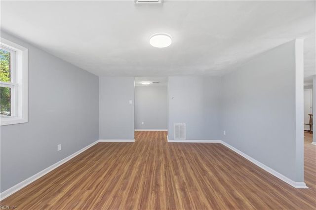 1903 Demetro DR, Hampton, VA 23663