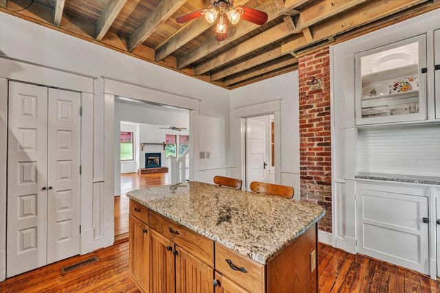 341 Springwood RD, Fincastle, VA 24090