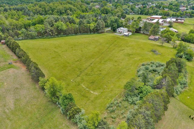 341 Springwood RD, Fincastle, VA 24090