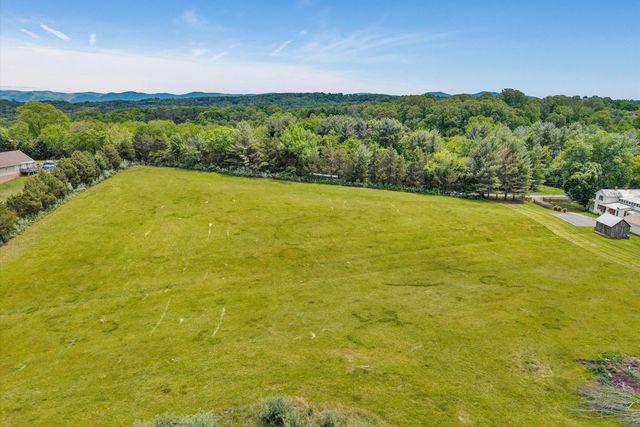 341 Springwood RD, Fincastle, VA 24090
