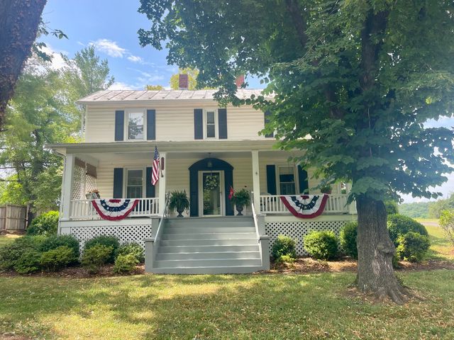 341 Springwood RD, Fincastle, VA 24090