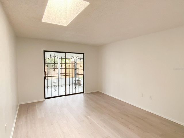 2242 PINEWOOD VILLAS DRIVE, Holiday, FL 34691