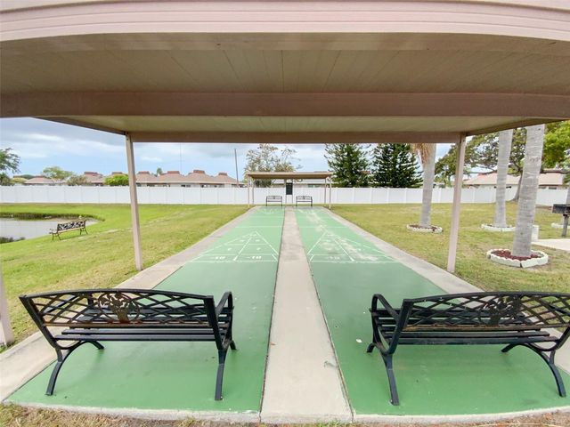 2242 PINEWOOD VILLAS DRIVE, Holiday, FL 34691