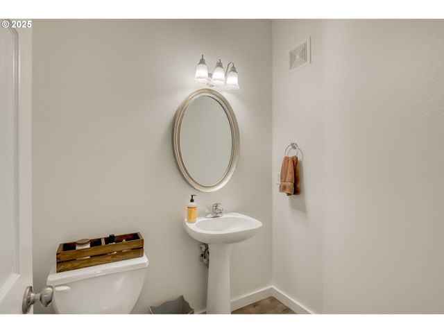 11220 Sw BUFFALO Pl, Portland, OR 97223