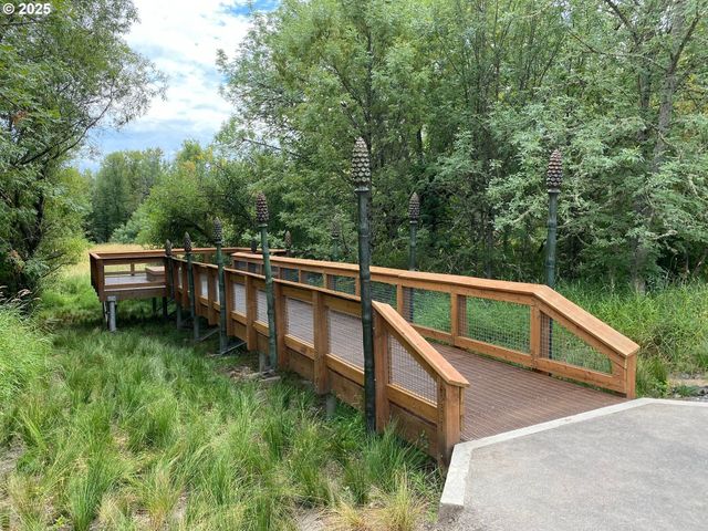 11220 Sw BUFFALO Pl, Portland, OR 97223