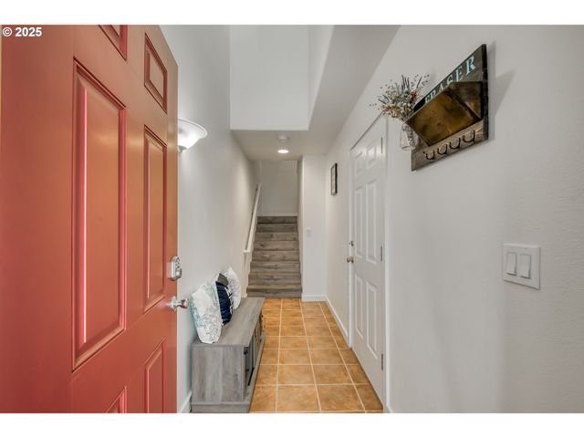 11220 Sw BUFFALO Pl, Portland, OR 97223