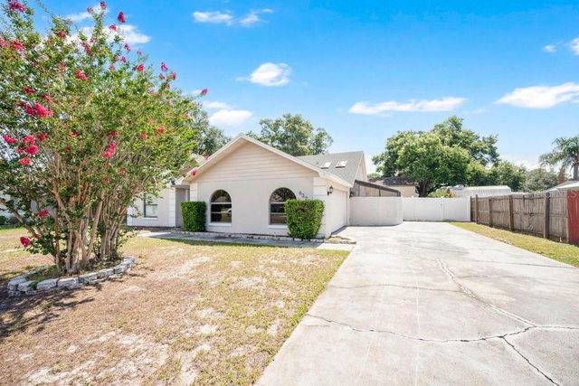 8327 MAID MARIONS TRAIL, Lakeland, FL 33809