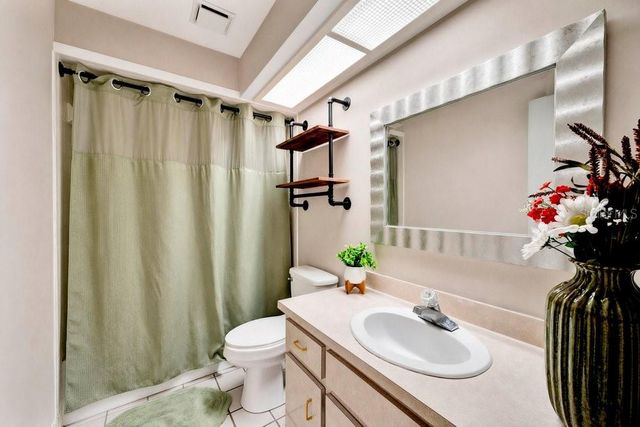 8327 MAID MARIONS TRAIL, Lakeland, FL 33809