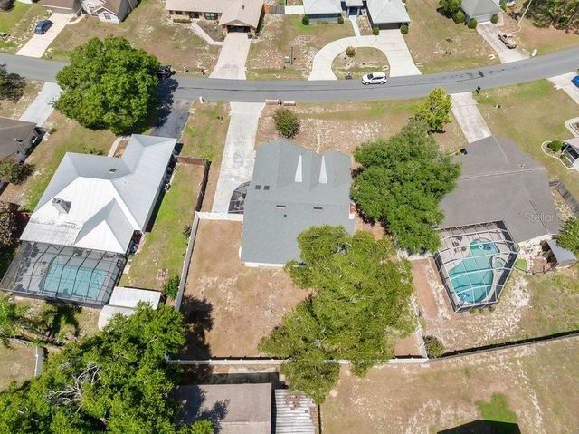 8327 MAID MARIONS TRAIL, Lakeland, FL 33809