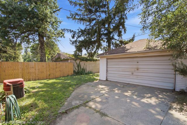 17317 Washburn Street, Detroit, MI 48221