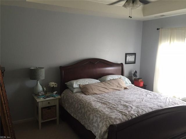 2221 Berrie CIR E, Virginia Beach, VA 23455