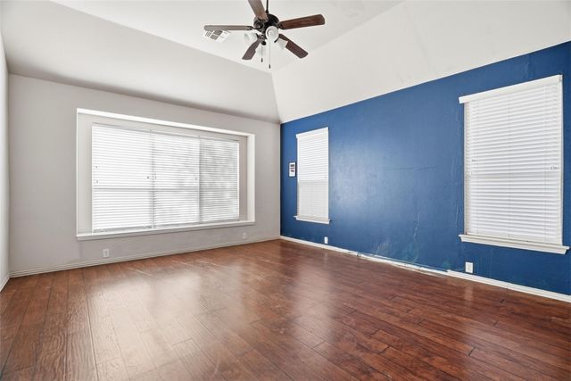 560 Vickie Street, Crowley, TX 76036