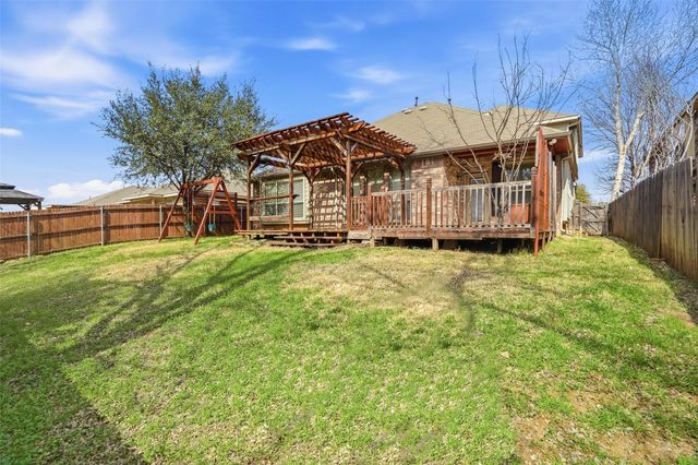 560 Vickie Street, Crowley, TX 76036