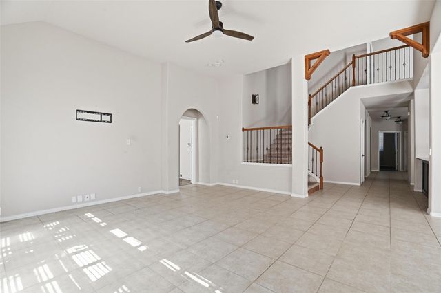 560 Vickie Street, Crowley, TX 76036