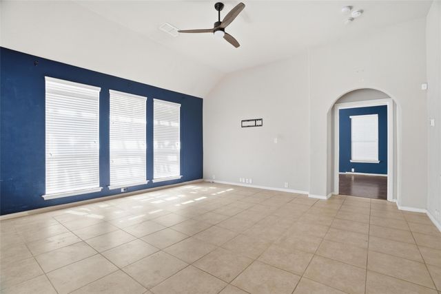 560 Vickie Street, Crowley, TX 76036