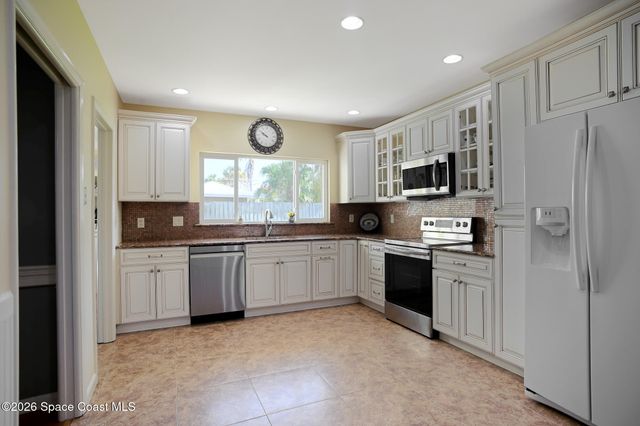 325 Hibiscus Trail, Melbourne Beach, FL 32951