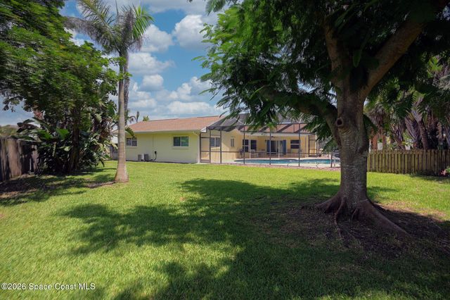 325 Hibiscus Trail, Melbourne Beach, FL 32951