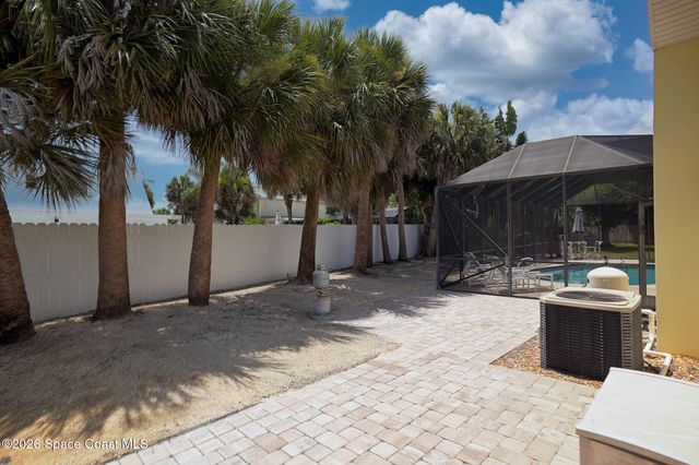 325 Hibiscus Trail, Melbourne Beach, FL 32951