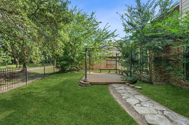 7803 Cadenza Court, Houston, TX 77040
