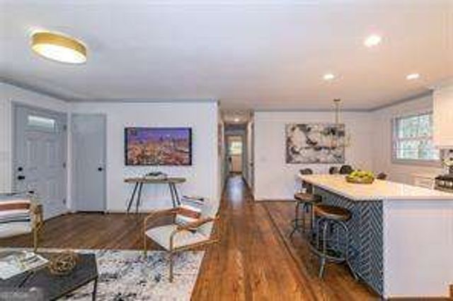 902 Scott Lane SW, Marietta, GA 30008