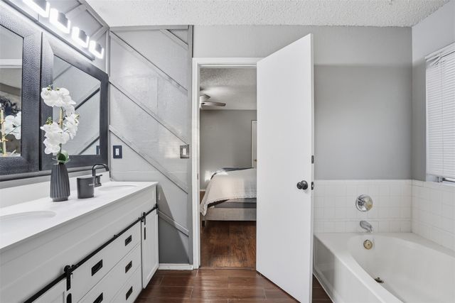 6305 Longmont Trail, Fort Worth, TX 76179