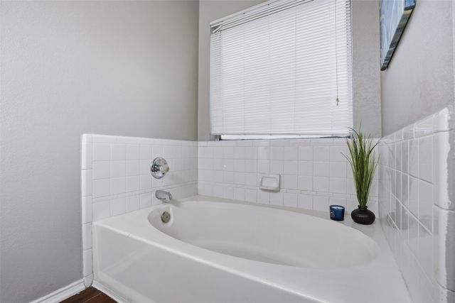 6305 Longmont Trail, Fort Worth, TX 76179