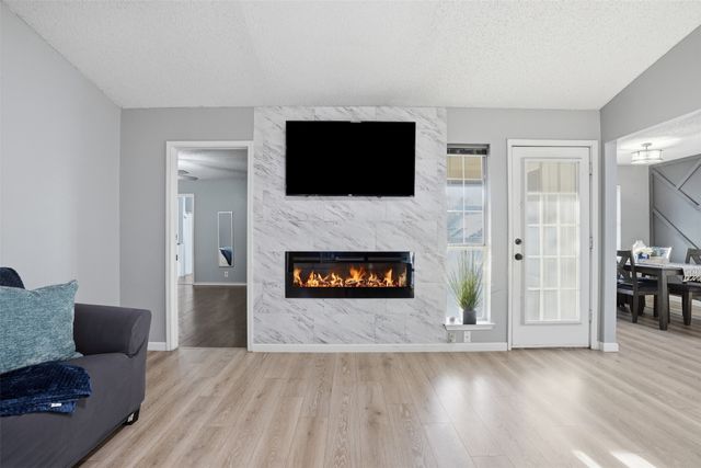 6305 Longmont Trail, Fort Worth, TX 76179