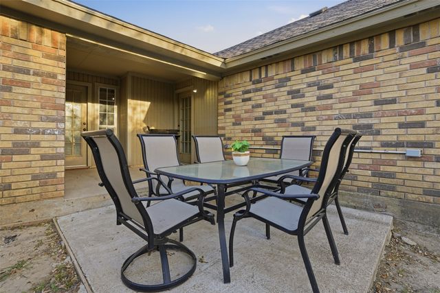 6305 Longmont Trail, Fort Worth, TX 76179