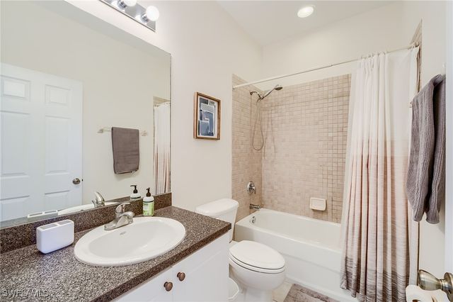 4241 Bellasol CIR 1922, Fort Myers, FL 33916