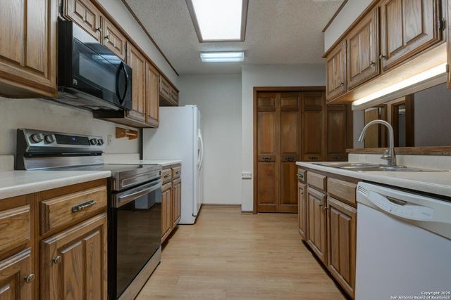 14215 INDIAN WOODS, San Antonio, TX 78249