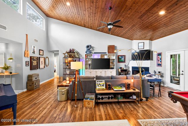 6553 Alakoko Drive, Diamondhead, MS 39525
