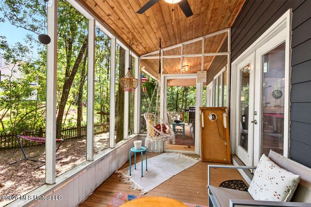 6553 Alakoko Drive, Diamondhead, MS 39525