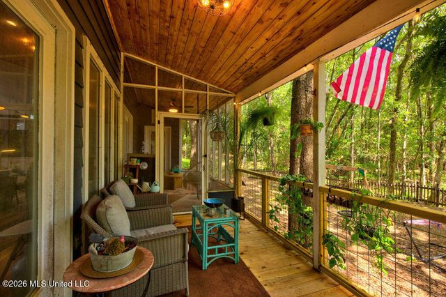 6553 Alakoko Drive, Diamondhead, MS 39525
