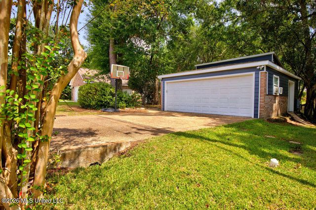 6553 Alakoko Drive, Diamondhead, MS 39525