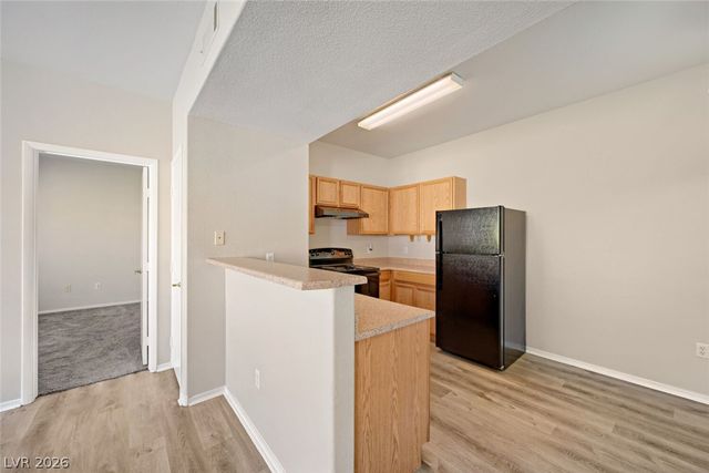 2161 Hussium Hills Street 202, Las Vegas, NV 89108