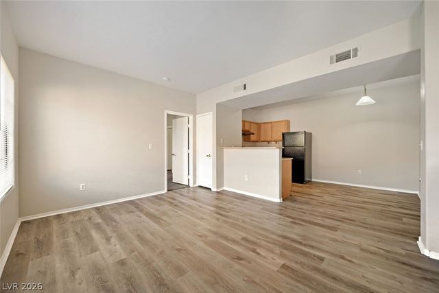 2161 Hussium Hills Street 202, Las Vegas, NV 89108
