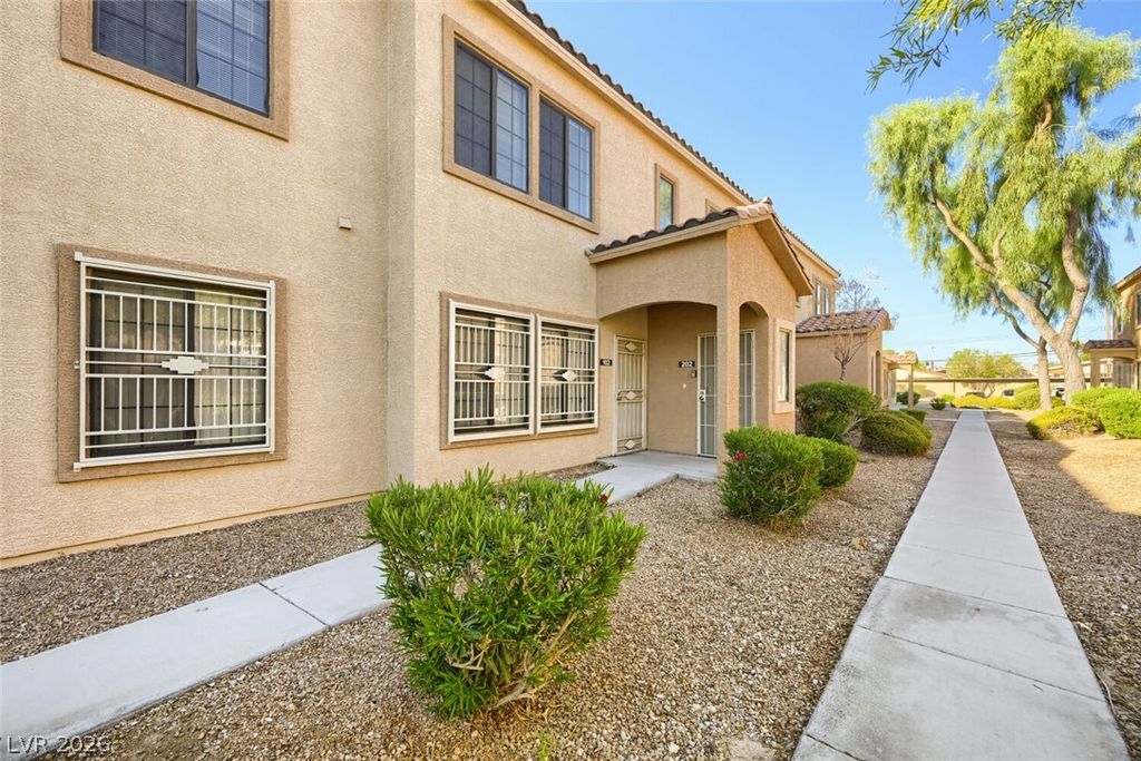 2161 Hussium Hills Street 202, Las Vegas, NV 89108 — photo 2