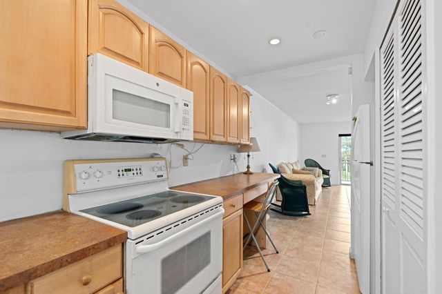 2501 S Ocean Boulevard 3010, Boca Raton, FL 33432