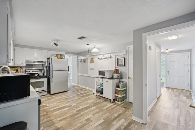 907 S FLORIDA AVENUE, Tarpon Springs, FL 34689