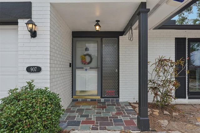 907 S FLORIDA AVENUE, Tarpon Springs, FL 34689