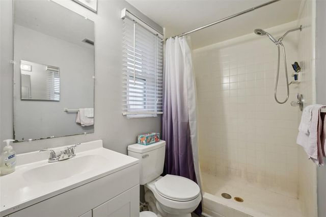 907 S FLORIDA AVENUE, Tarpon Springs, FL 34689