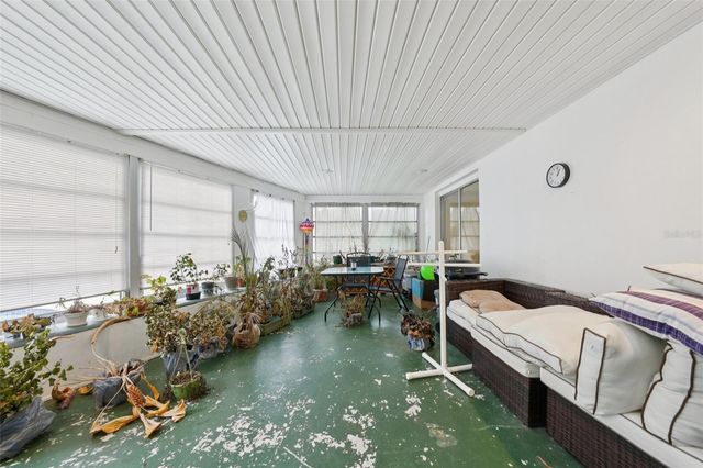 907 S FLORIDA AVENUE, Tarpon Springs, FL 34689