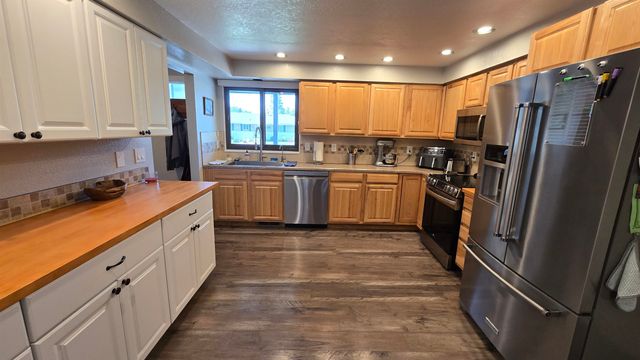5609 W Lowell Ave, Spokane, WA 99208
