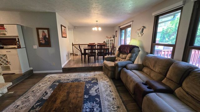 5609 W Lowell Ave, Spokane, WA 99208