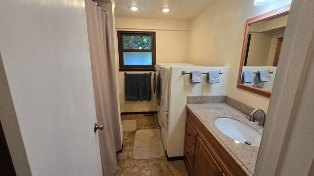 5609 W Lowell Ave, Spokane, WA 99208