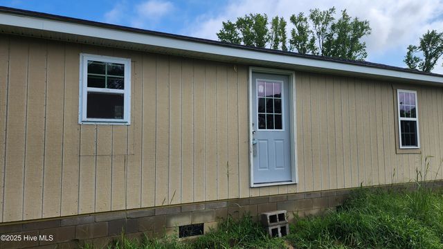 111 Blanche Street, Chadbourn, NC 28431